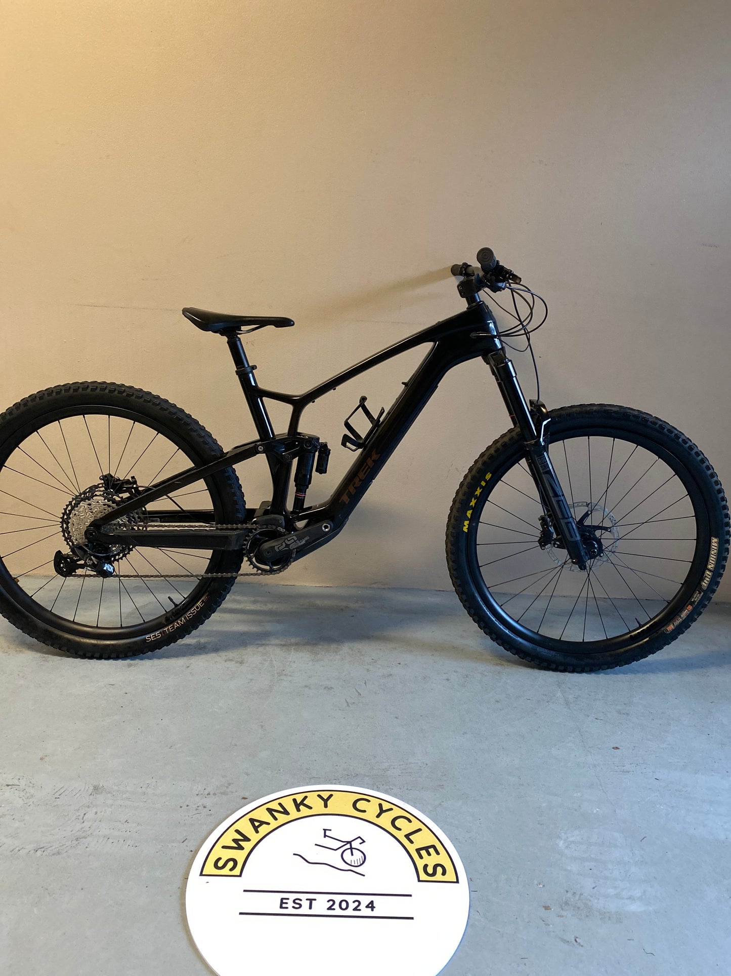 2022 Trek Fuel EXE 9.8 XL Carbon