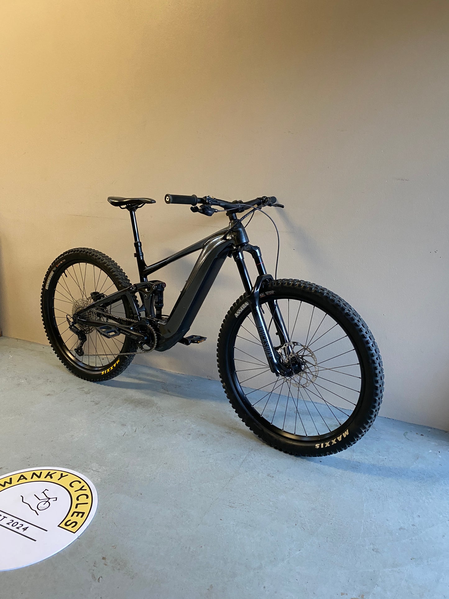 2022 Giant Trance X Advanced E+3 Medium