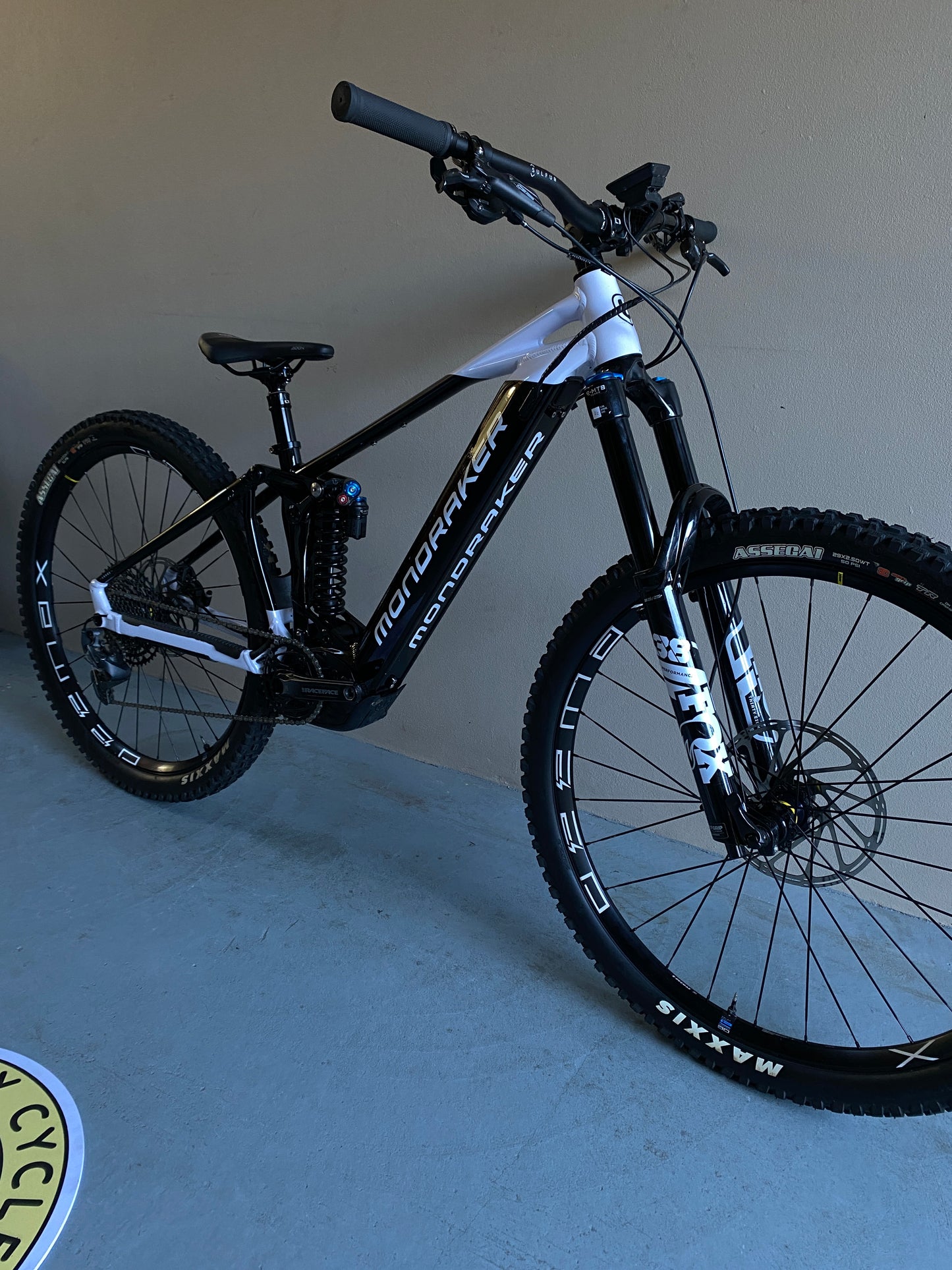 2022 Mondraker Level R T Small 300kms