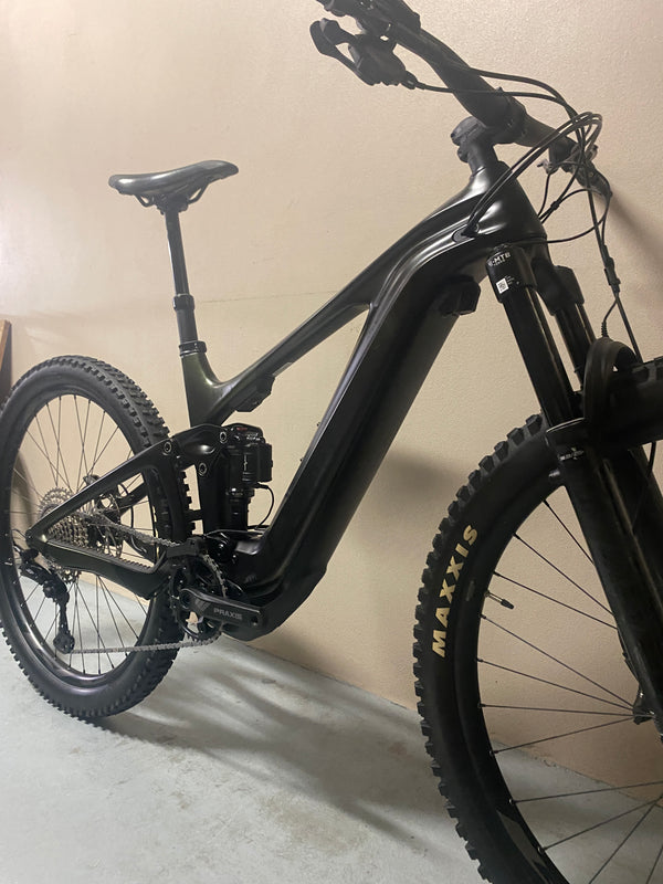 Swanky Cycles 2022 Giant Trance X Advanced E+1 Small 824kms