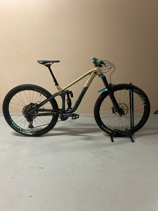 2022 Cube Stereo 170 Medium