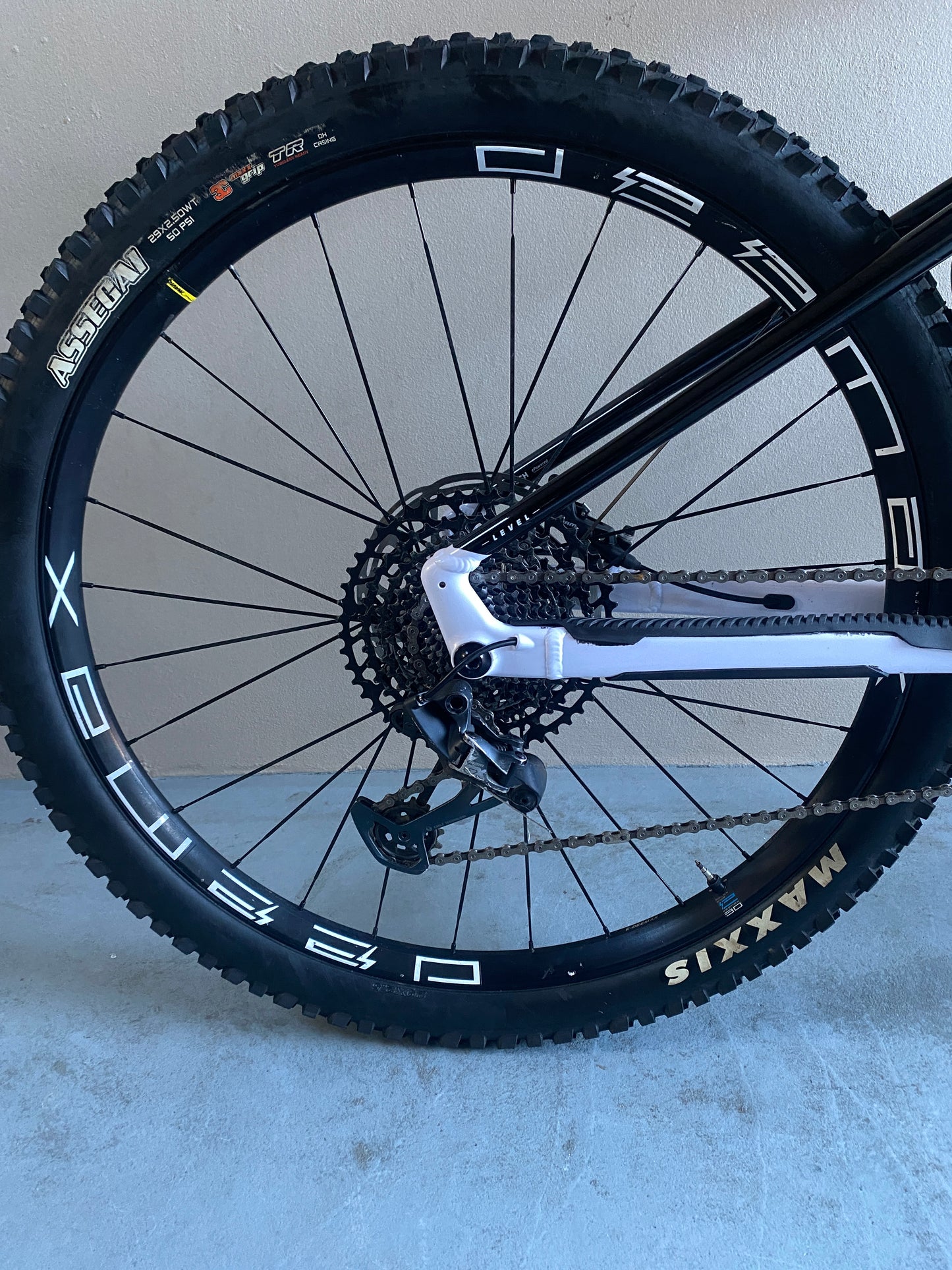 2022 Mondraker Level R T Small 300kms