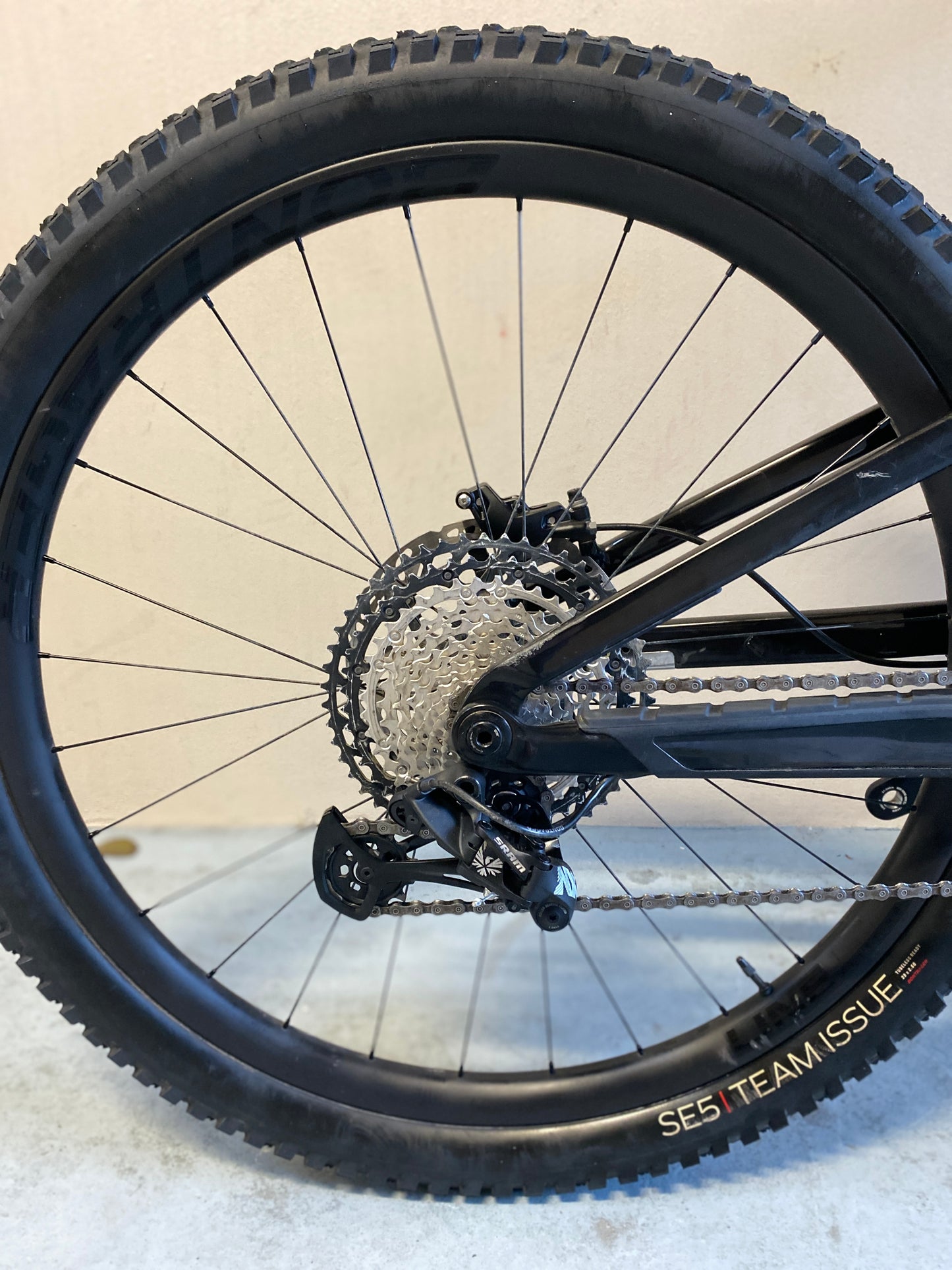 2022 Trek Fuel EXE 9.8 XL Carbon