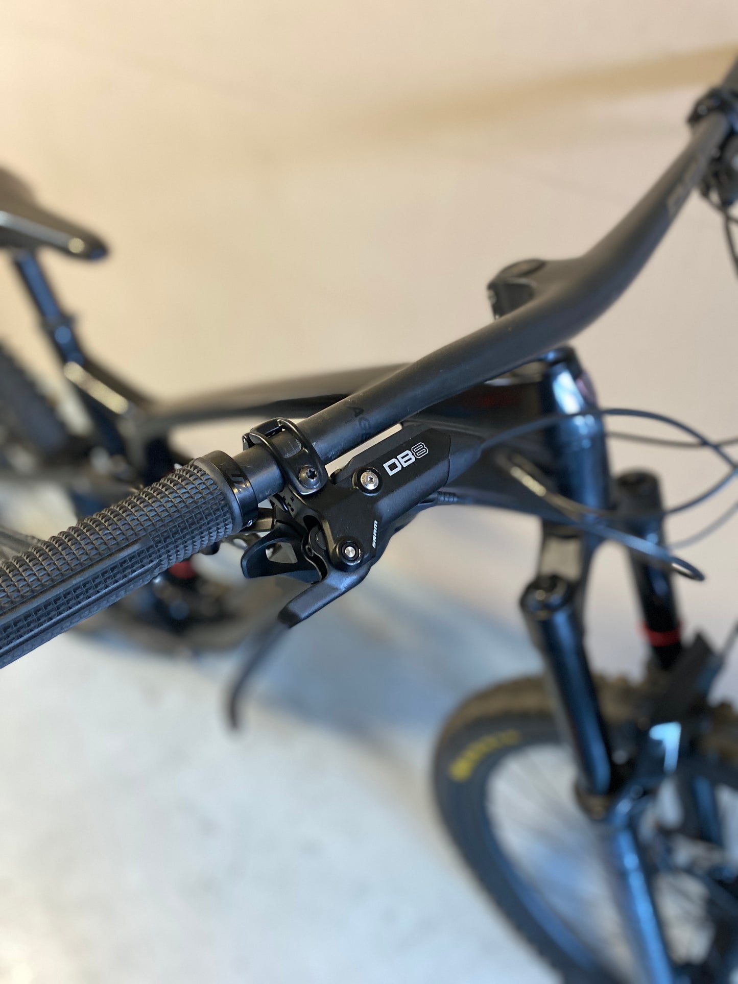 2022 Trek Fuel EXE 9.8 XL Carbon