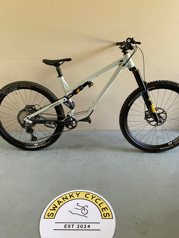 Swanky Cycles 2024 Commencal Meta TR Ohlins XL V4