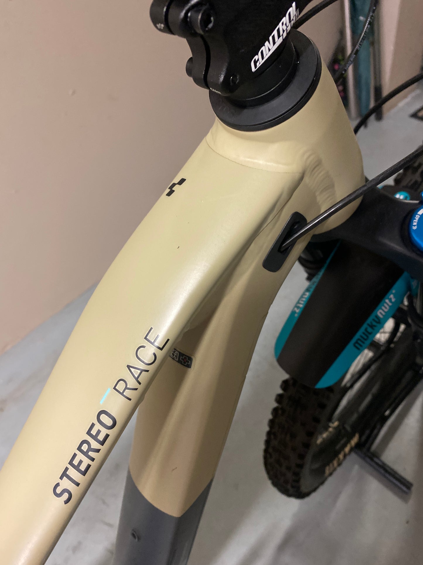 2022 Cube Stereo 170 Medium
