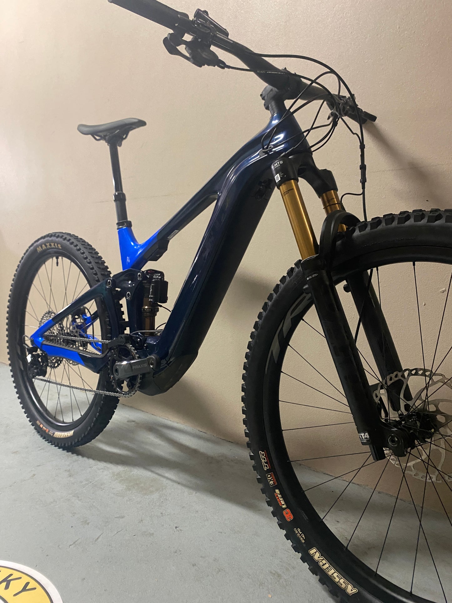 2022 Giant Trance X Advanced E+0 Medium
