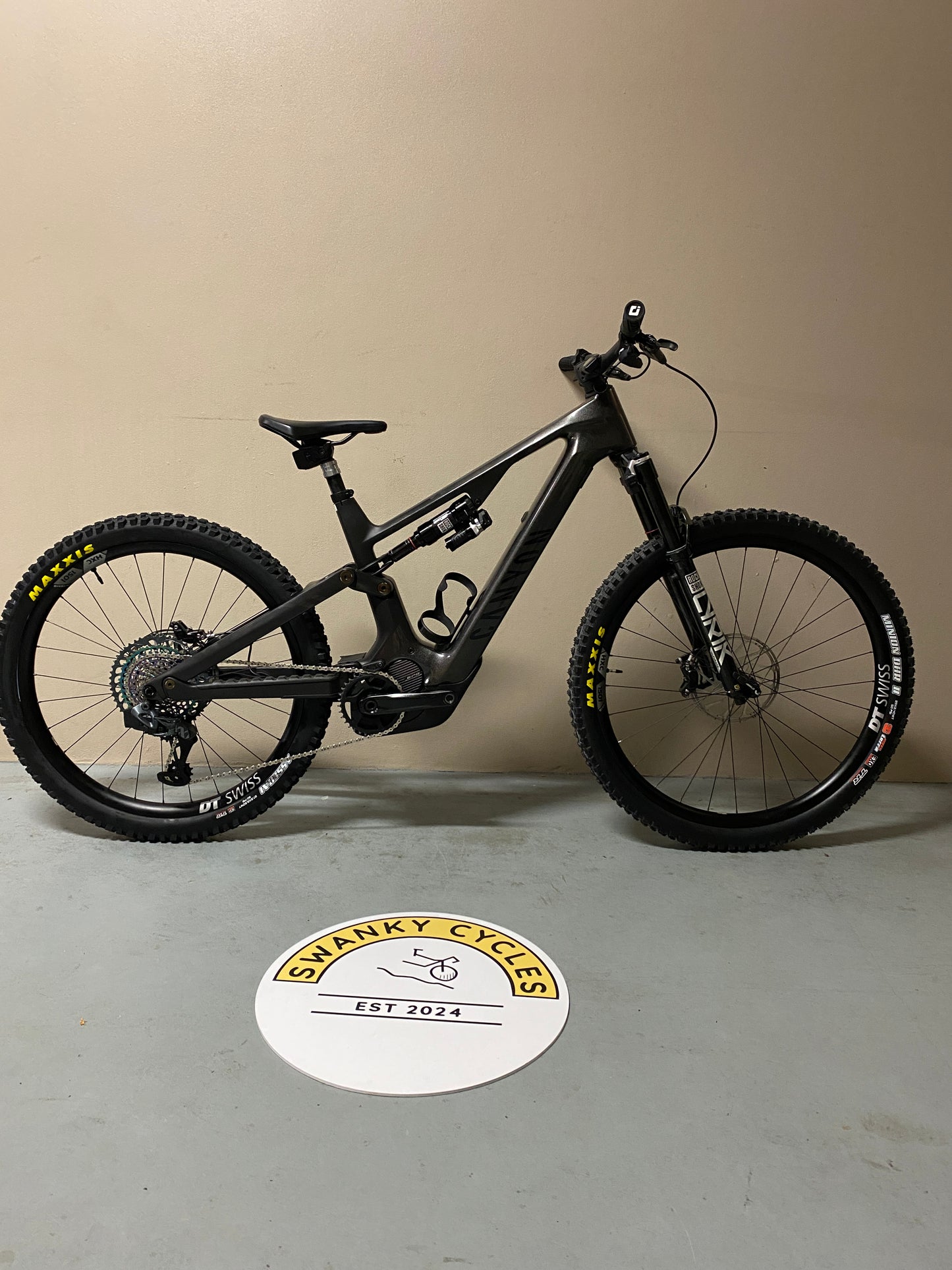 2022 Canyon Spectral ON CFR LTD