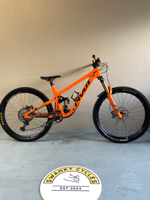 Swanky Cycles 2022 Pivot Firebird Pro XT/XTR Large Carbon