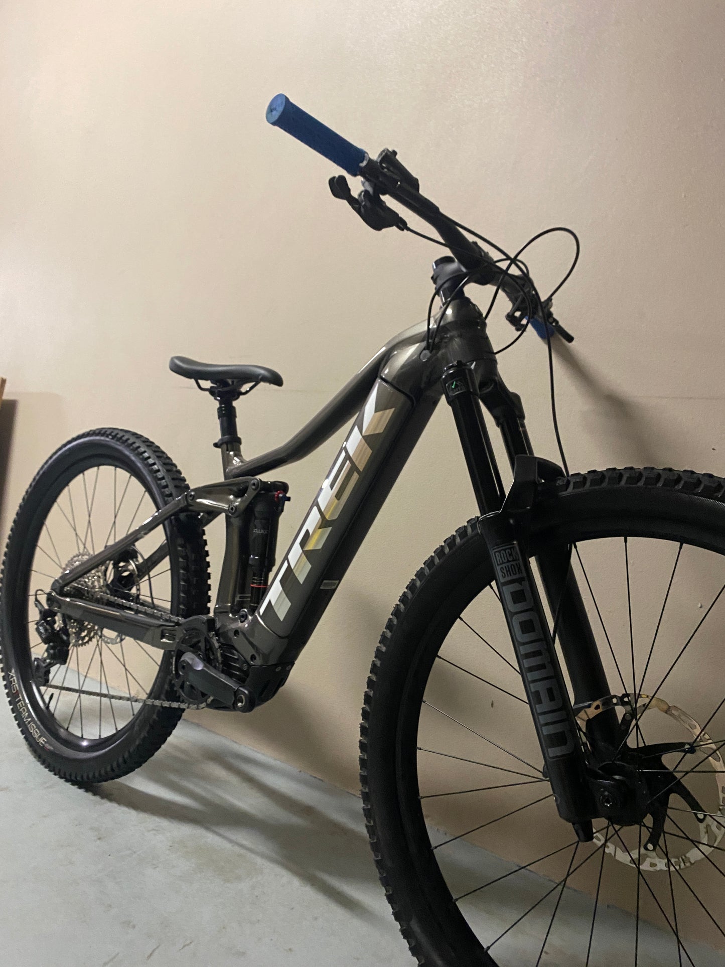 2022 Trek Rail 7 EMTB Small