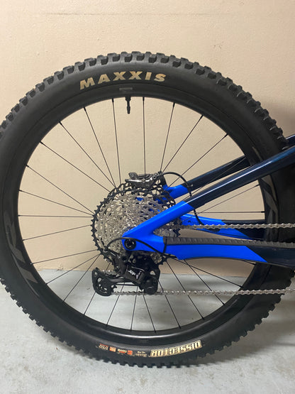2022 Giant Trance X Advanced E+0 Medium