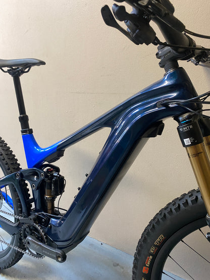 2022 Giant Trance X Advanced E+0 Medium *20kms!*