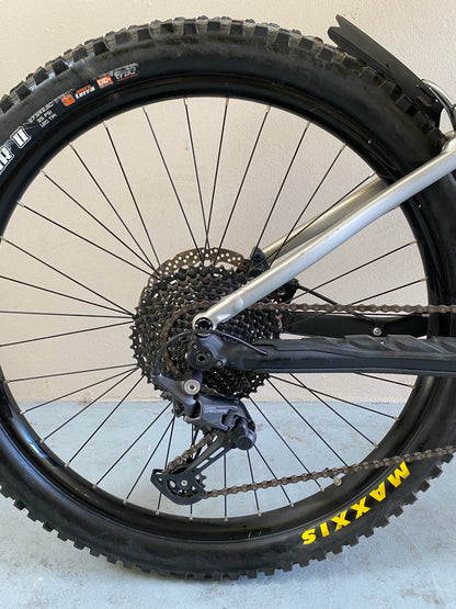 2022 Merida E160 500 Large