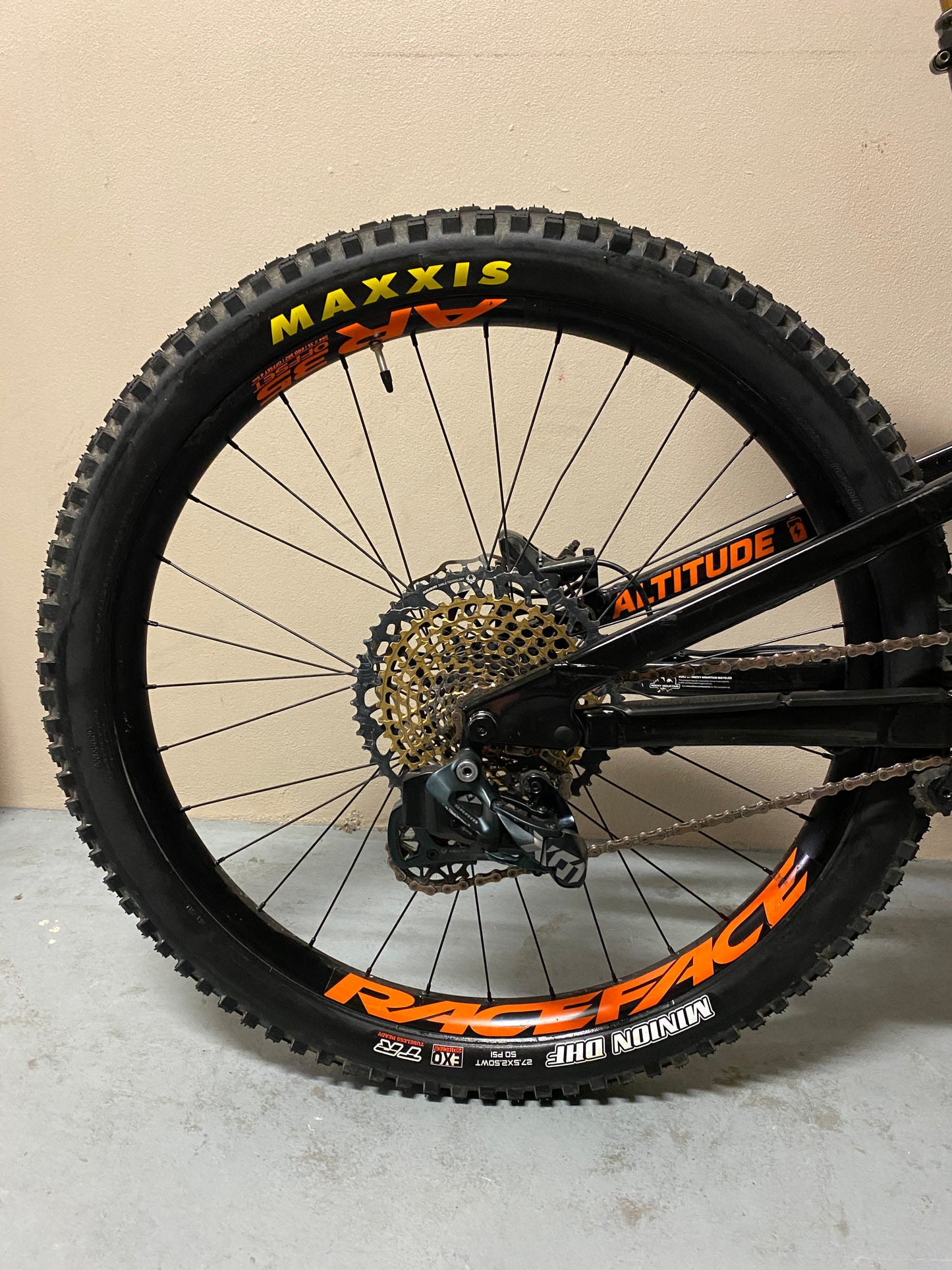 2020 Rocky Mountain Altitude Powerplay Large Axs