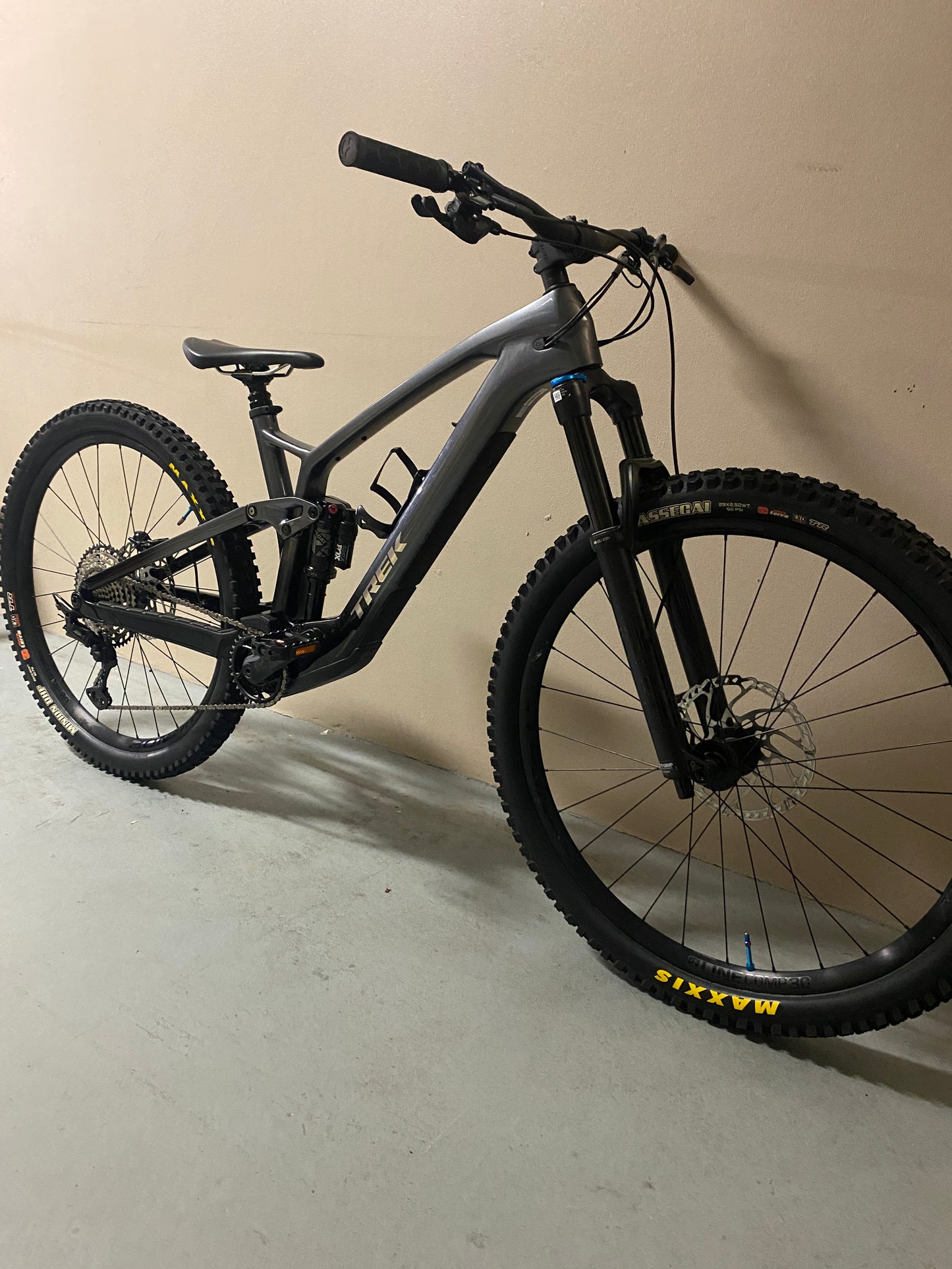 2022 Trek Fuel EX-E 9.7 Large