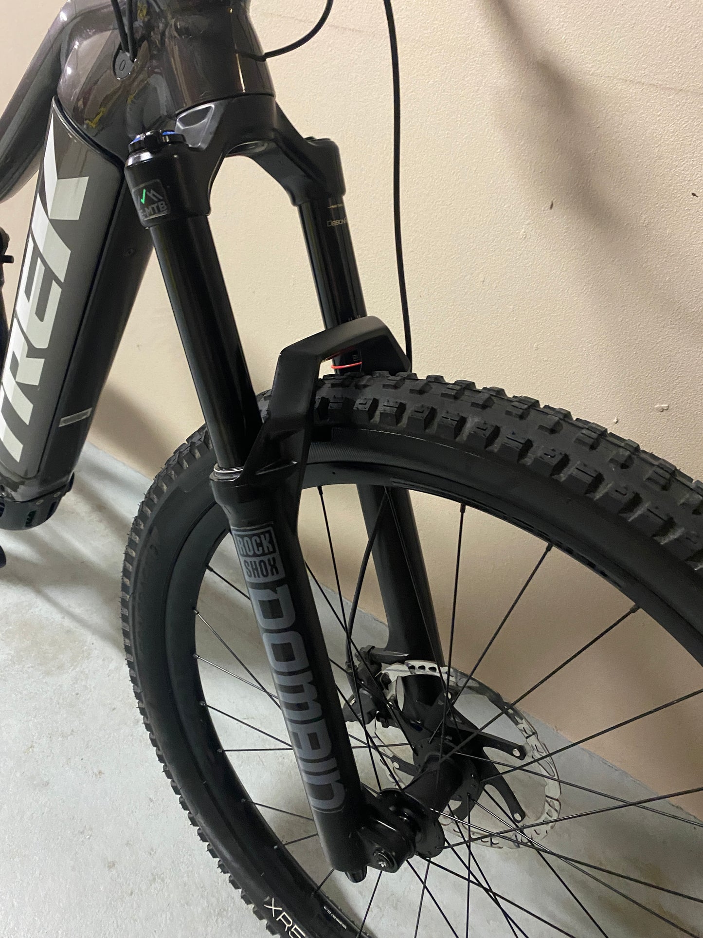 2022 Trek Rail 7 EMTB Small