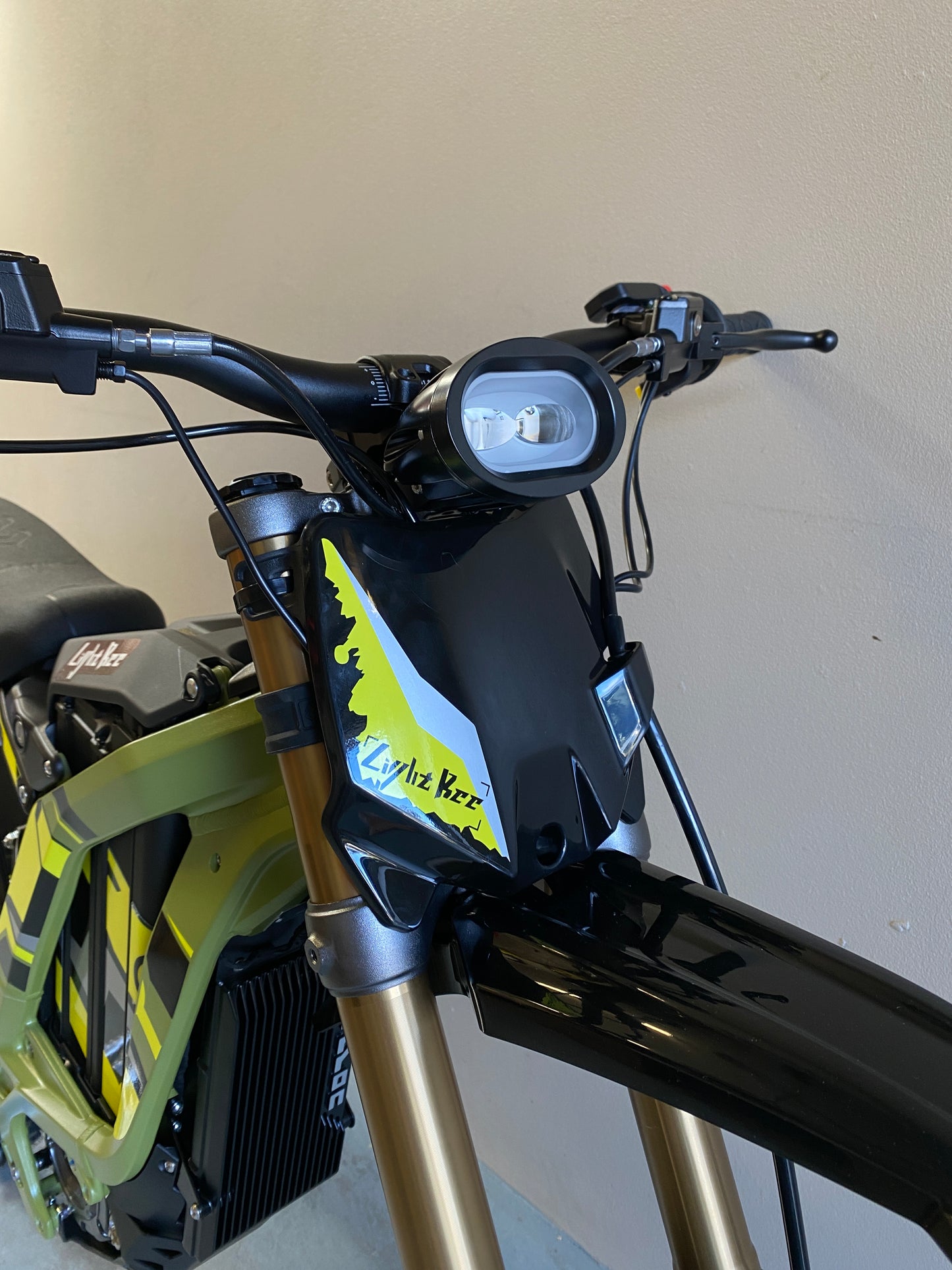 2025 Surron Light Bee X Green