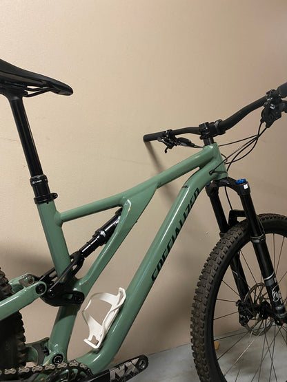 2022 Specialized Stumpjumper Alloy Comp S4