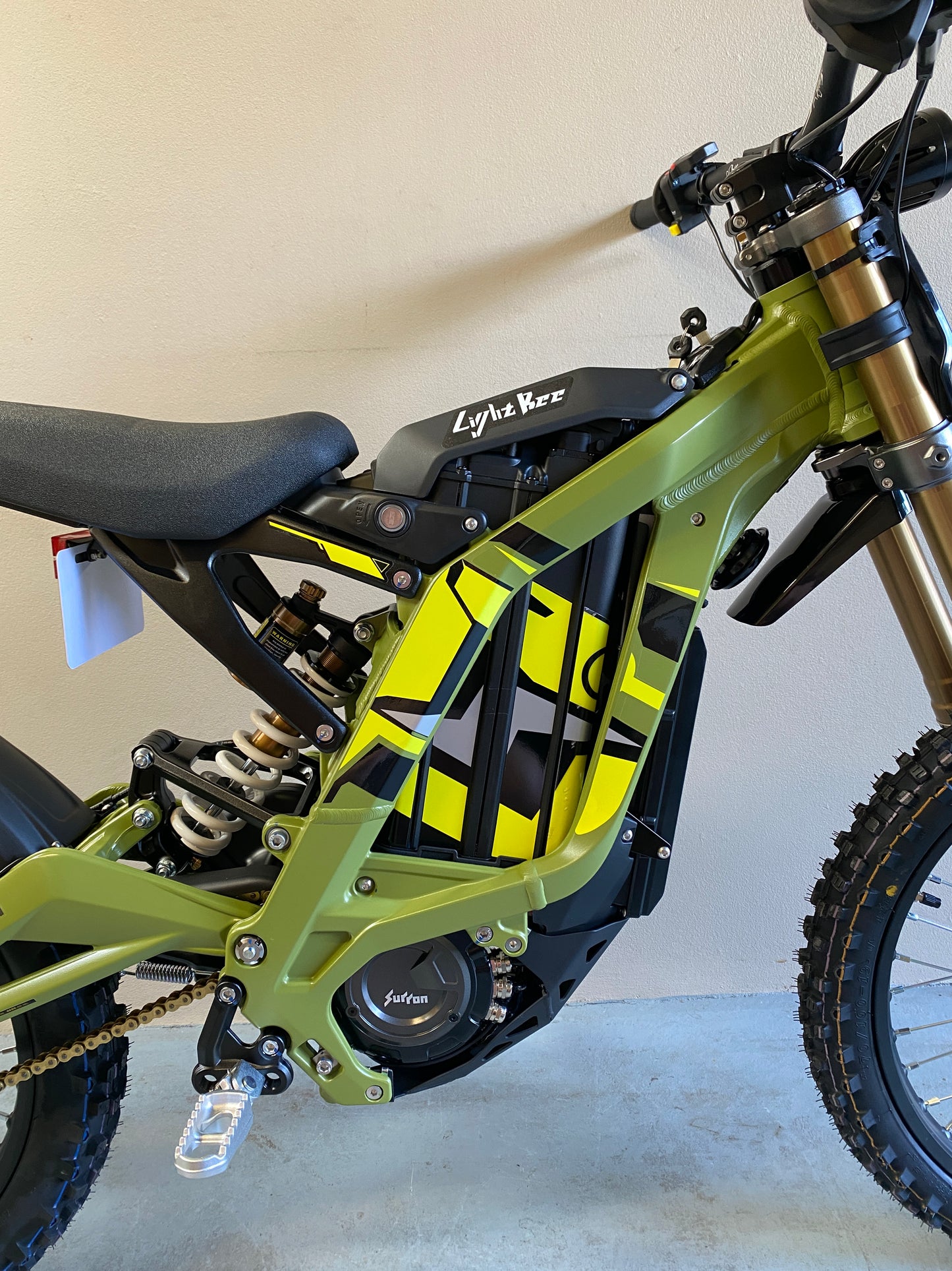 2025 Surron Light Bee X Green