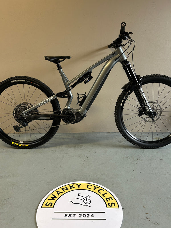 Swanky Cycles 2022 Commencal Meta Power 29, Large