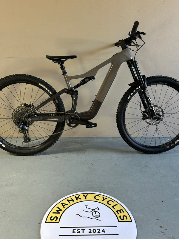 Swanky Cycles 2022 Focus Jam2 8.7, Medium