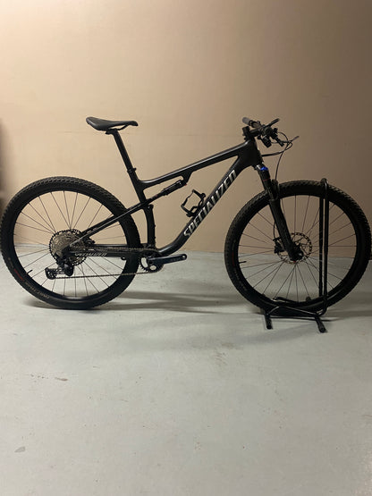 2022 Specialized Epic large